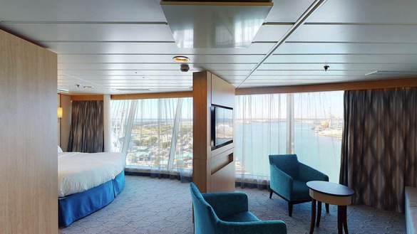 RCI, Mariner, Ocean View Panoramic Suite _No Balcony_.jpg